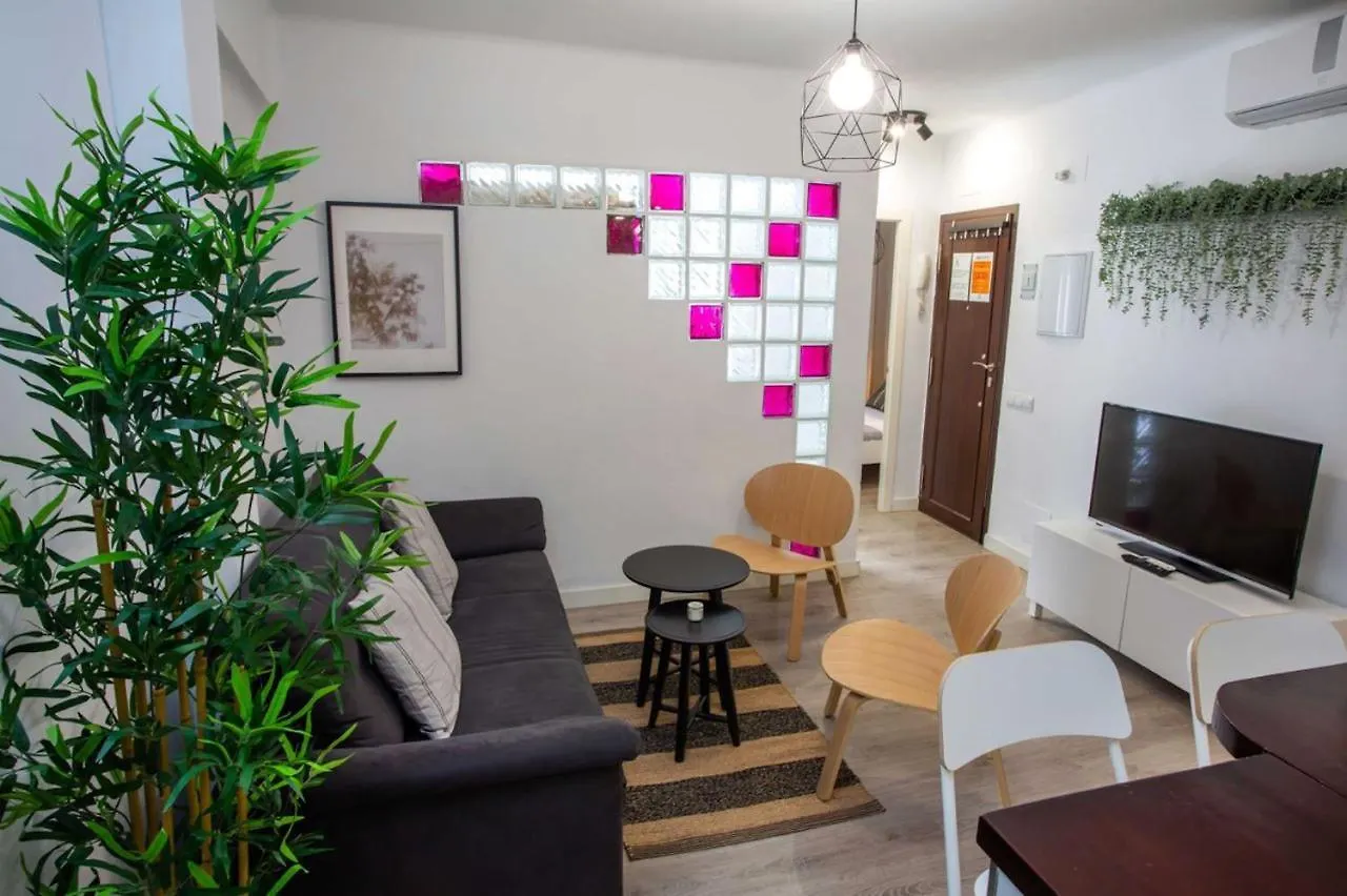 Holidays2Malaga Lagunillas 3 Bedrooms Downtown Local Area 500Mb Free Wifi location