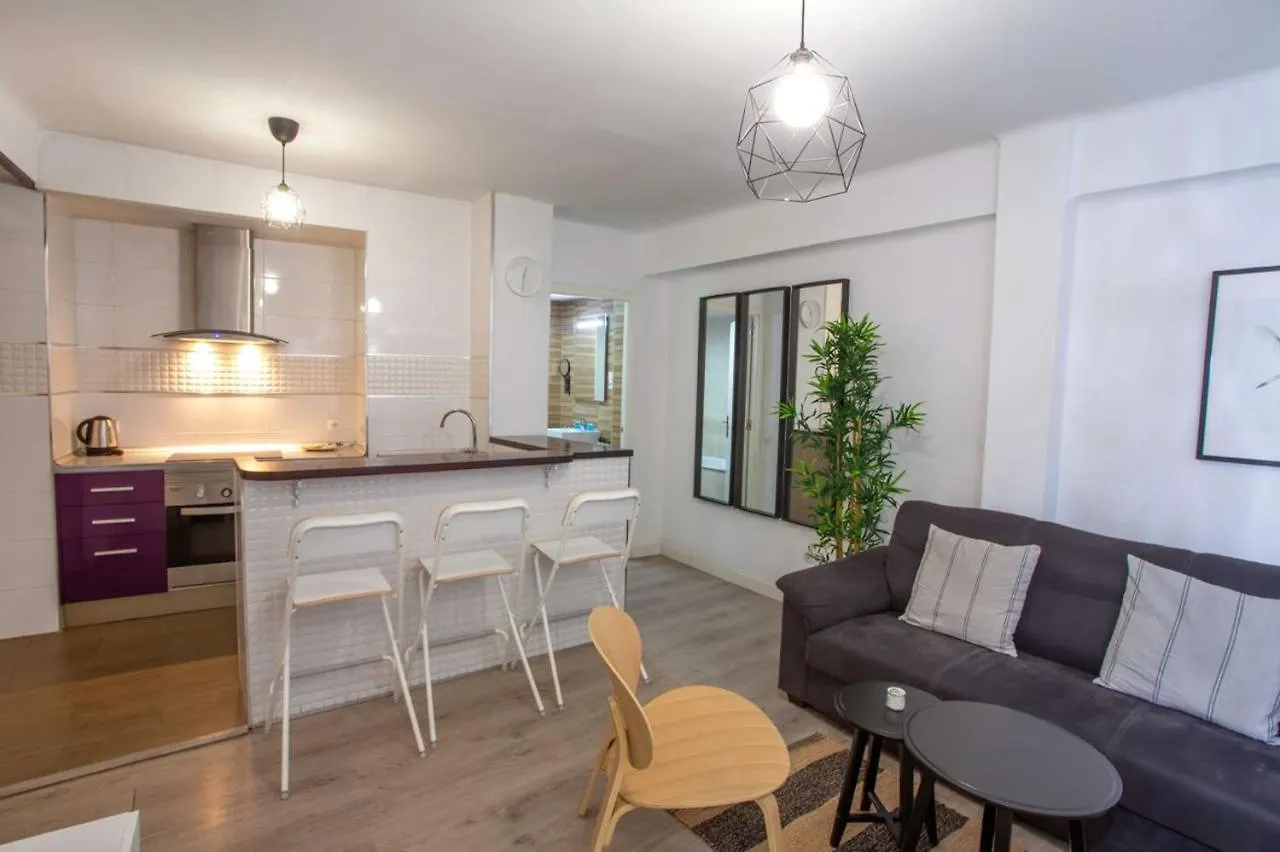 Daire Holidays2Malaga Lagunillas 3 Bedrooms Downtown Local Area 500Mb Free Wifi